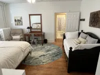 Forest Ave Historic Rutledge home 8 beds close to everything in the metro. - Condos