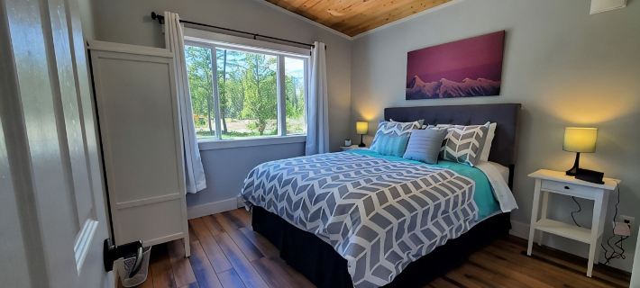 Meadow View Guest House, covered parking and only 10 minutes from ski hill イースト・クートニー地域のホテル