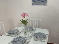 Beautiful 1 Bed Apartment on West Coast - Close to Beach Hotels in Holetown