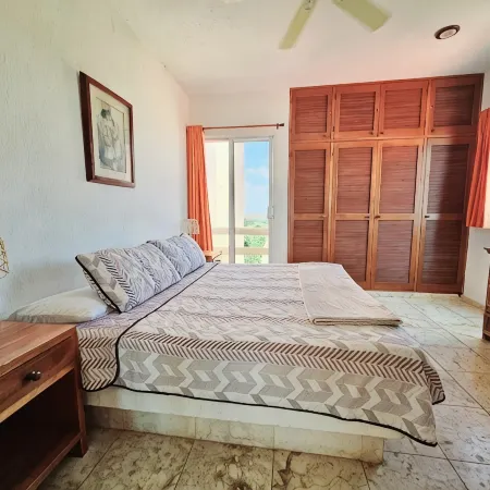 Penthouse-Balcony w Hammock, Direct Ocean View, Half Moon Bay, Akumal