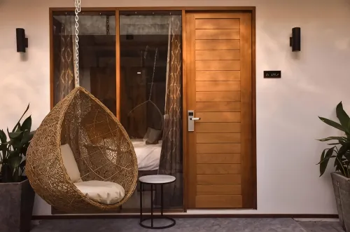 Momento Bangtao Beach - Bed and Breakfasts