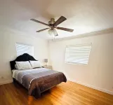The Centralized Haven 3 bedroom home restaurants, attractions & fun minutes away - 3-Star