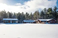 Tamarack Cottage Welcomes You ! STR # 200283 - Country Houses