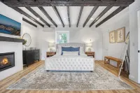 King Bed, Cozy Patio Fire-Pit Area - 4-Star
