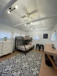 Spacious renovated home, close to Chatham Beaches - Homestays