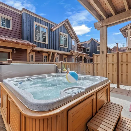 Private Hot Tub Hiking Biking Pool Gym Golf