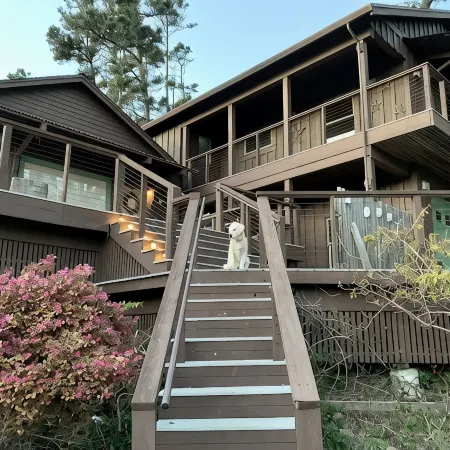 Ocean & River View EVC Hot & Cold Tubs Outdoor Shower Walk to Town Dog Friendly