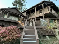 Ocean & River View EVC Hot & Cold Tubs Outdoor Shower Walk to Town Dog Friendly - 4-Star