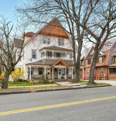 Elegant 7Br 2.5Bath Victorian Gem Sleeps 16+ - Boutique