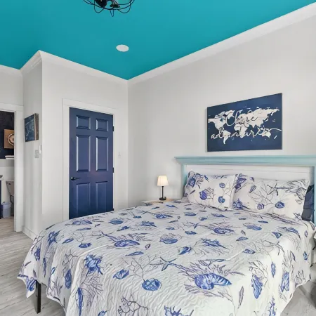 Moonlight Seas Gulf Front Home - Steps onto the beach