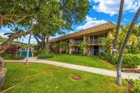 Across from Kamaole 2 Beach, Concrete Building, Well Maintained. - 4つ星