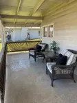 Cozy 2 Bedroom 1 Bath Lake Front Cottage - 2-Star