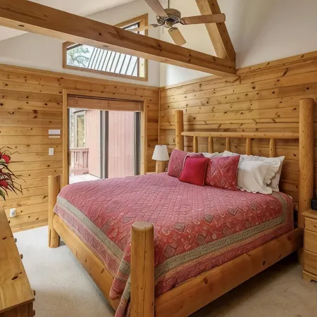 Luxury Northstar Cabin • Creekside • Lake Tahoe • Pools & Hot Tubs • Hike • Bike