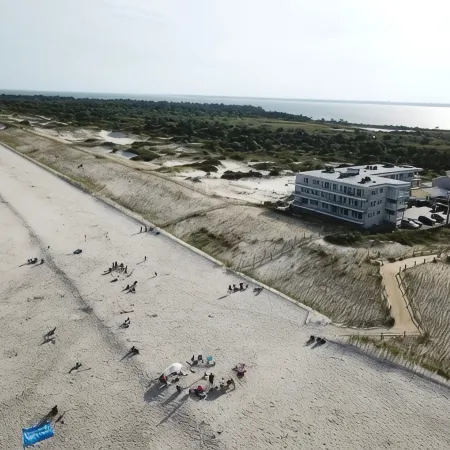 2BD 2BTH - OCEANFRONT & POOL Amazing Bay and Park View バークレーのホテル