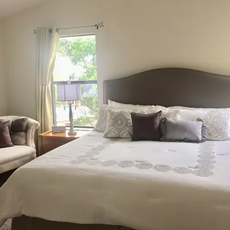 SUMMER SPECIAL - 20% OFF - SLEEPS 13
