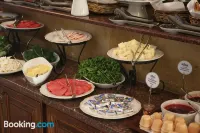 Royal Stone Houses - Goreme - breakfast