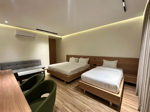 Hamsun Shahrah-e-Faisal Extension - 3-Star