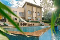 The Scenery Residence - Pools