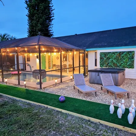 Heated Pool, HotTub, MiniGolf, Bowling, GameRoom