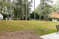 The Abode at Roswell. A Charming 4-bedroom with handicap accessible features. - Wifi