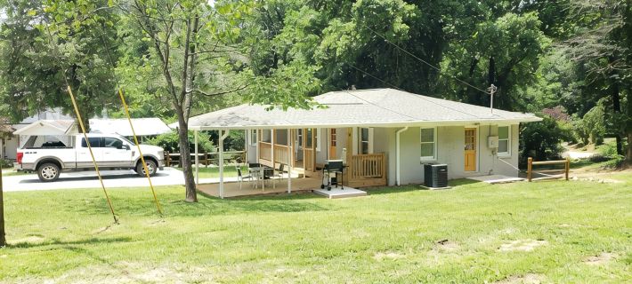 Rabun Get-A-Way -- Clayton, GA Hotels in Clayton