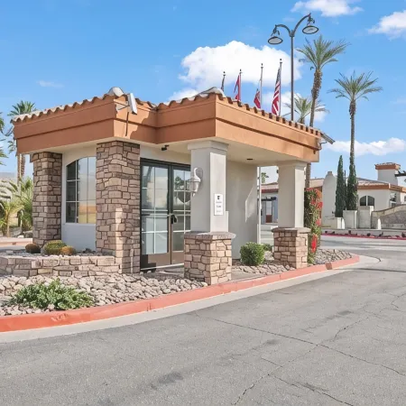 Cozy Casita in Enjoyable Coachella with AC, Fitness Room, WiFi, Peacefulness…
