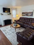 Charming Ranch Style House Across from Mercyhurst University - 3-Star