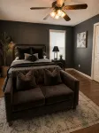 The Gray Villa-  2.8 Miles to Bryant-Denny Stadium - 4-Star
