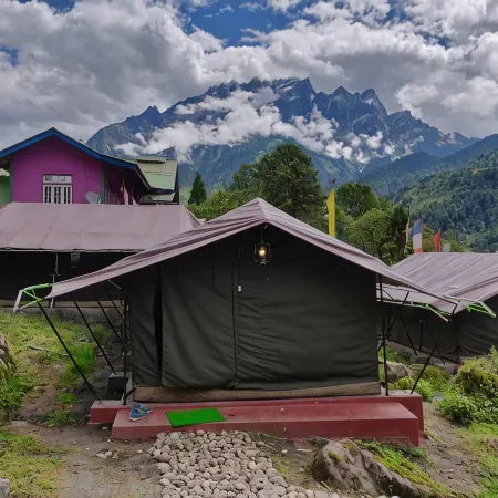 Ourguest Camp Lachung