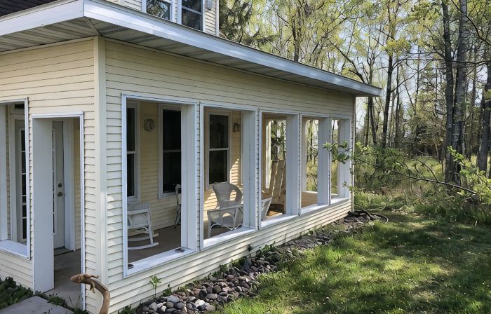Custom Craftsman home. 20 Miles from Downtown Duluth.