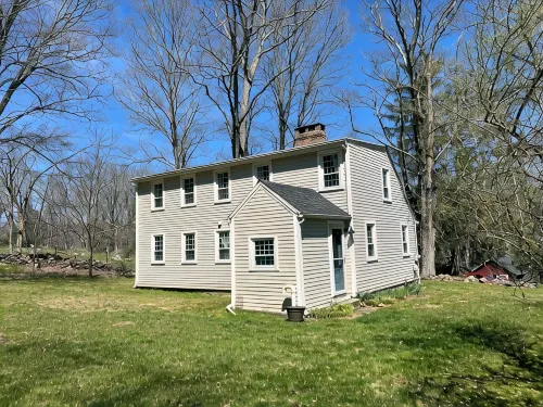 Charming, private 2-bedroom cottage on classic New England farm in Washington CT - 4-Star