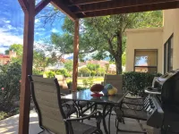 SUMMER SPECIAL - 20% OFF - SLEEPS 13 - Bungalow