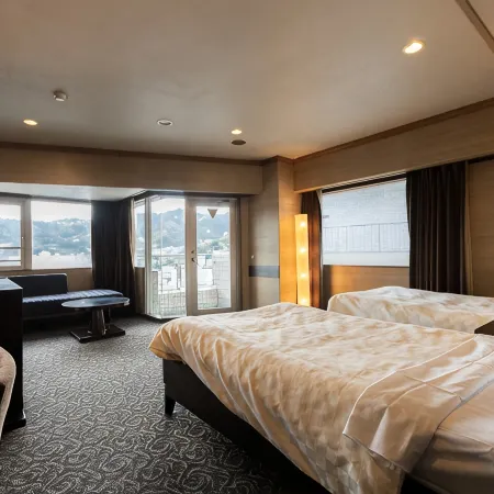 Atami Season Hotel