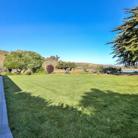 Beach Condo, 3 Bedrooms/2 Bath, Sleeps 9 Private Corner Patio Views of Dunes
