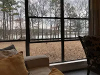 Russellville Lake House- waterfront with private dock - 3성급