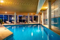 Hotel Waldhaus am See - Pools
