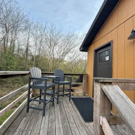 Trailhead Riverfront Cabin