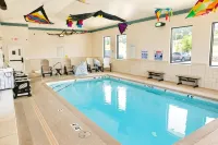 Boothill Inn and Suites - Pools