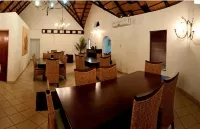 Rustenburg Boutique Hotel - فطور