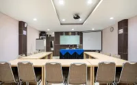 Jl Star Hotel Panakkukang By LIFE - breakfast