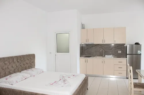 Leva's Apartments - 2-Star