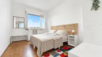 Views & comfort near the A22 | OpenDoor - Apartments