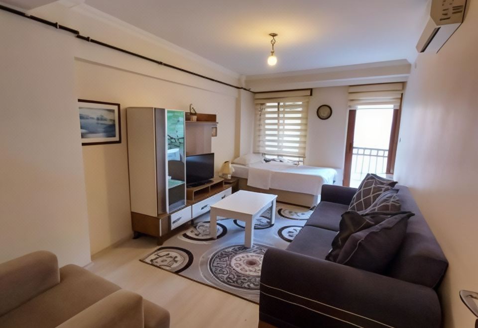Class Suit Residence - Housity