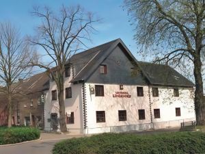 Landhotel Lindenhof - Hotel & Restaurant