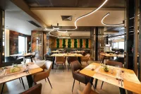 Aniroc Signature Hotel Hotels in Arad