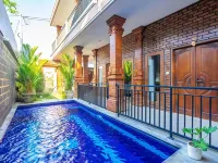 Pondok Lulik Seseh Beach Hotels near Seseh
