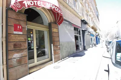 Hôtel Napoléon โรงแรมใกล้Scala santa