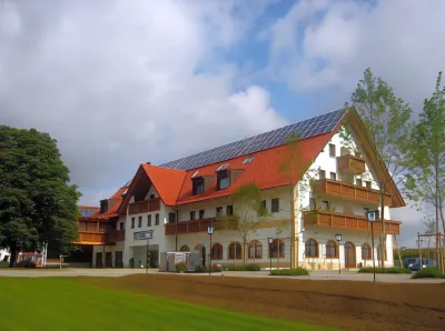Hotel Straßhof فنادق في Rudelzhausen