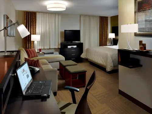 Holiday Inn Express & Suites Marietta Hotels in Marietta