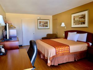 Regency Inn & Suites